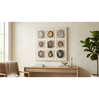 Agate wall décor in a refined contemporary interior